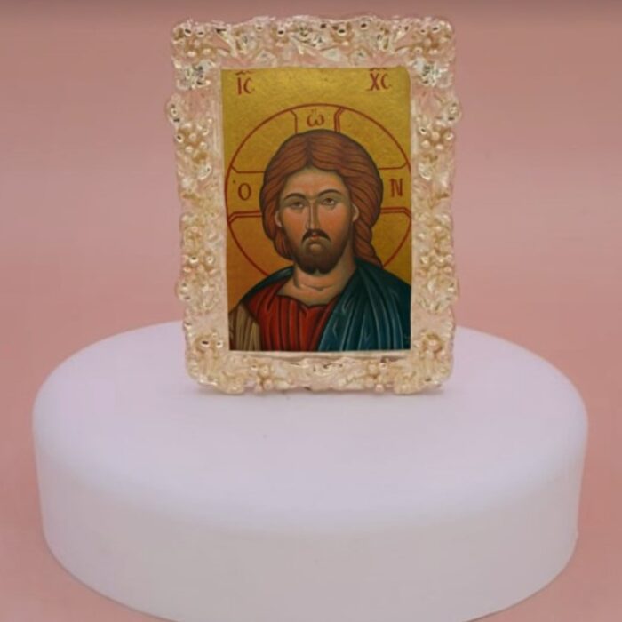 εικόνα άγιοι σε βότσαλο μπομπονιέρα βάπτισης-γάμου με 5 κλασσικά κουφέτα σε προσφορά