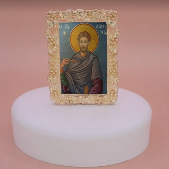 εικόνα άγιοι σε βότσαλο μπομπονιέρα βάπτισης-γάμου με 5 κλασσικά κουφέτα σε προσφορά